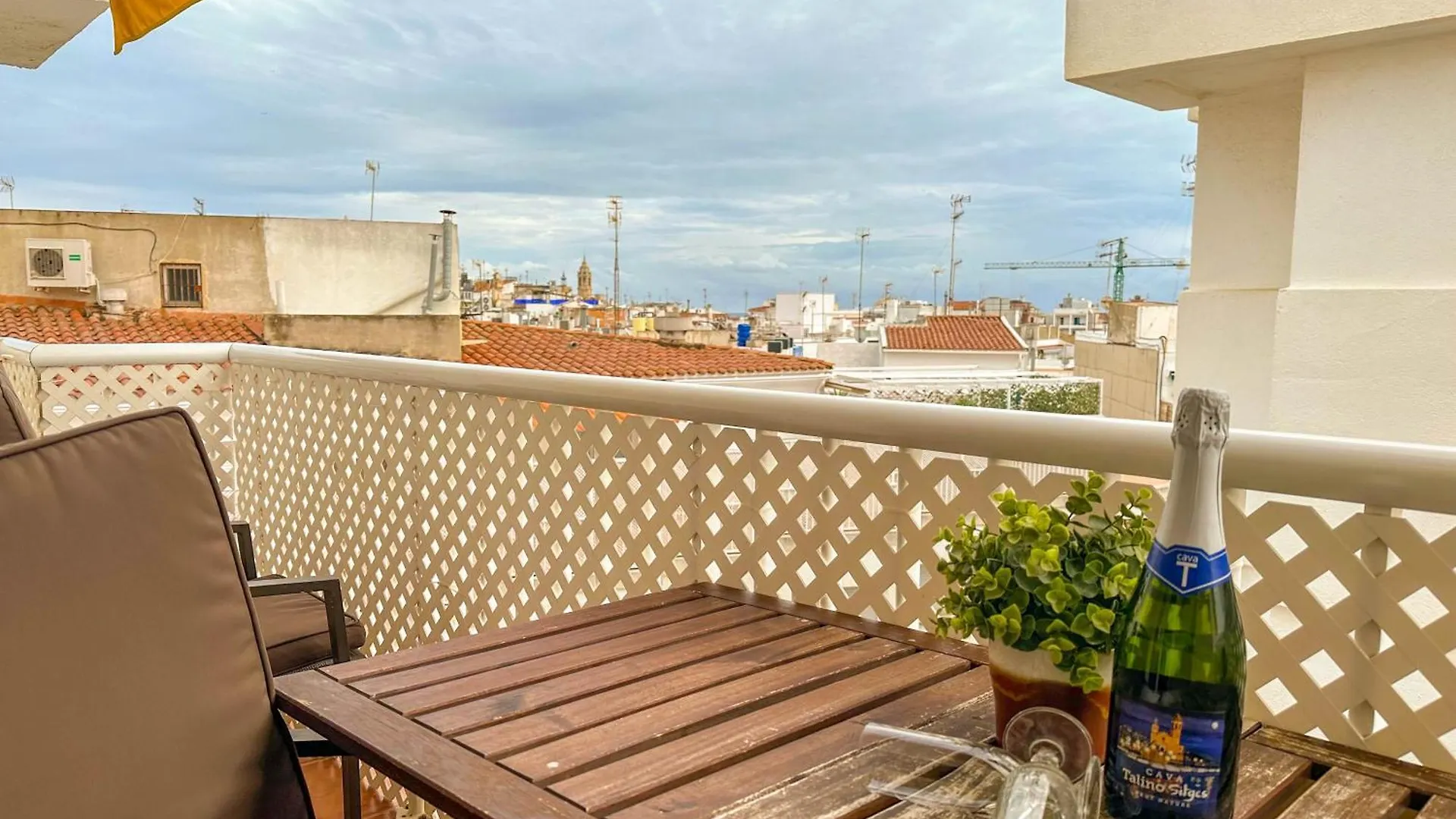 Sira House By Hello Homes Sitges